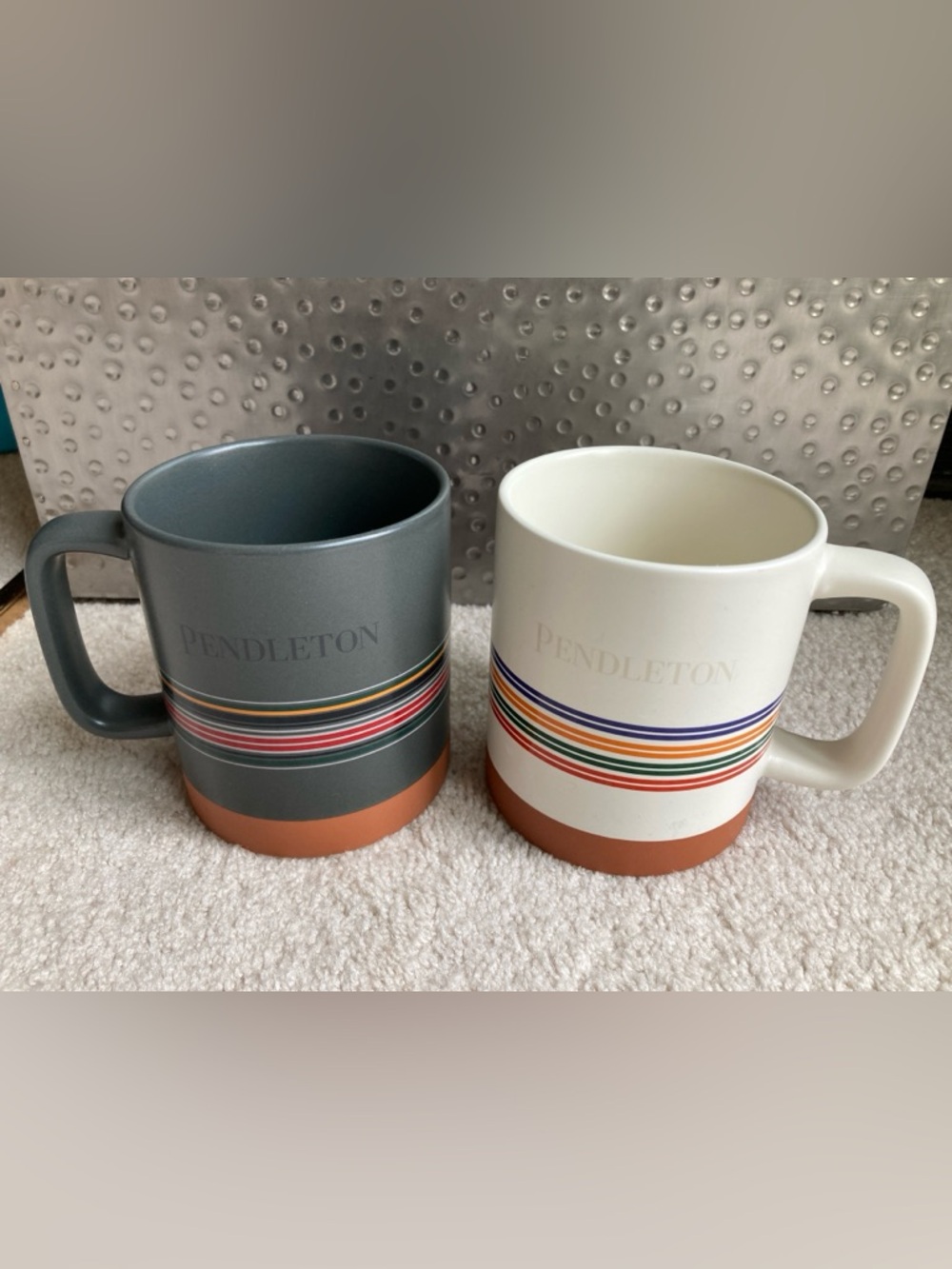 Set of 2 Pendleton 18 oz mugs